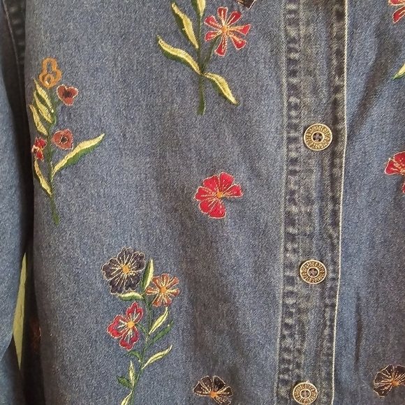 Vintage Denim Button Down Shirt Floral Embroidery 90s Cottagecore - Picture 2 of 5
